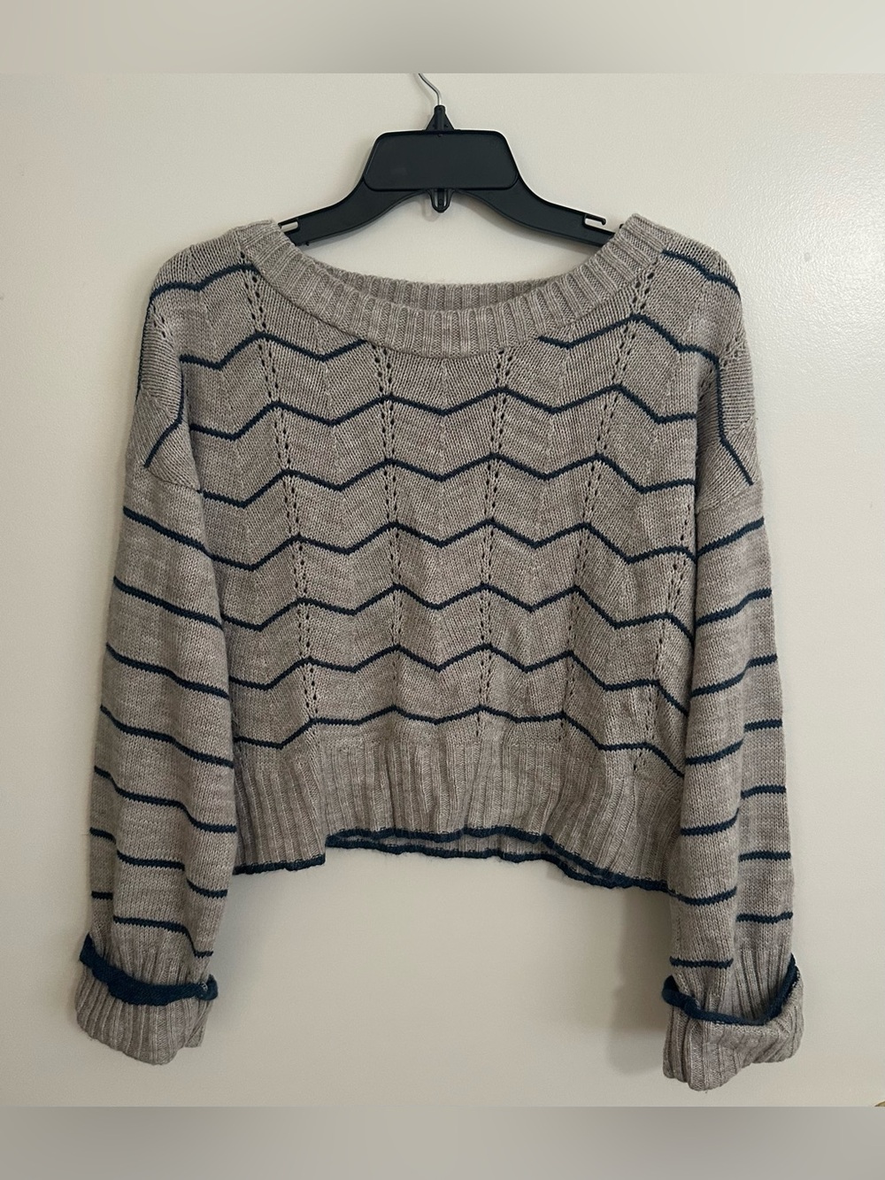 Striped Chevron Crewneck Sweater in Gray & Navy